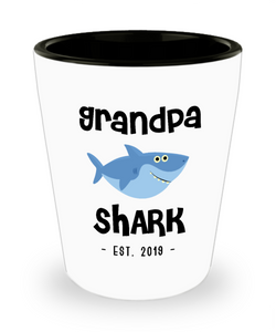 Grandpa Shark Mug New Grandpa Est 2019 Do Do Do Expecting Grandpas Baby Shower Pregnancy Reveal Announcement Gifts Ceramic Shot Glass