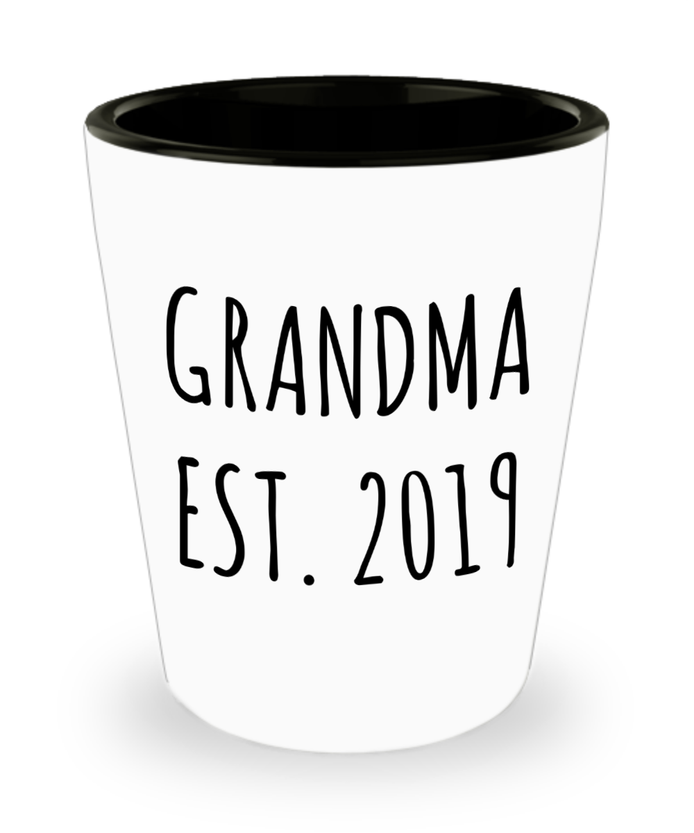 Grandma Est 2019 Grandmother Reveal Gifts Ceramic Shot Glass